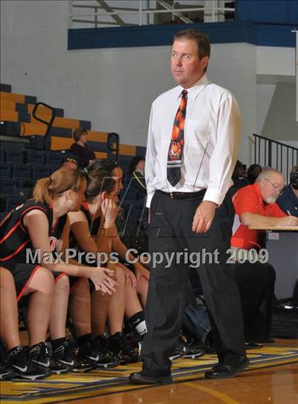 Thumbnail 2 in Mt. Vernon vs. Marion (Best of the Midwest Shootout) photogallery.
