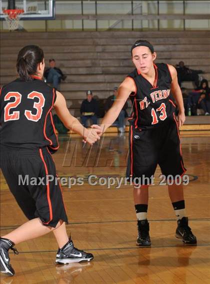 Thumbnail 1 in Mt. Vernon vs. Marion (Best of the Midwest Shootout) photogallery.