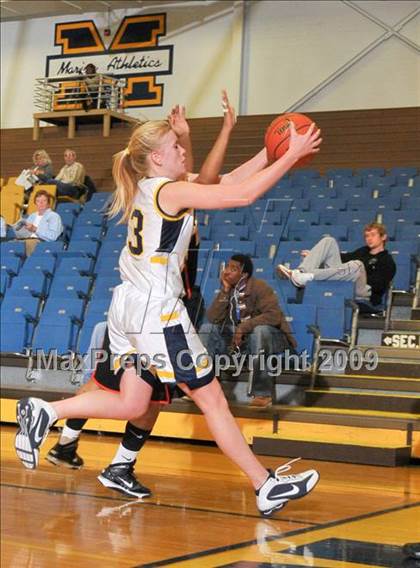 Thumbnail 1 in Mt. Vernon vs. Marion (Best of the Midwest Shootout) photogallery.