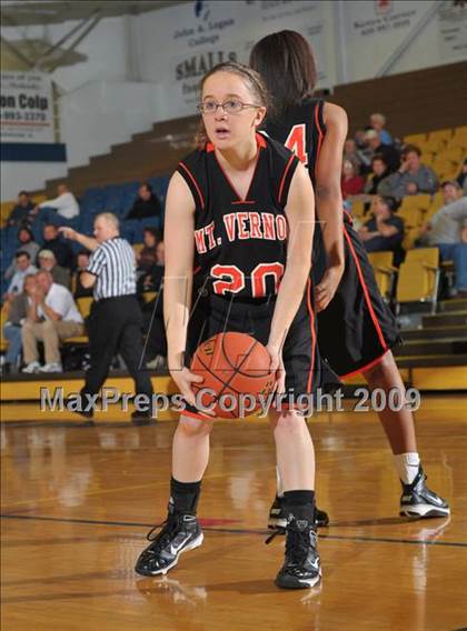 Thumbnail 1 in Mt. Vernon vs. Marion (Best of the Midwest Shootout) photogallery.