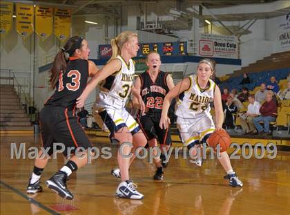 Thumbnail 2 in Mt. Vernon vs. Marion (Best of the Midwest Shootout) photogallery.