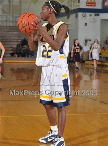 Thumbnail 2 in Mt. Vernon vs. Marion (Best of the Midwest Shootout) photogallery.