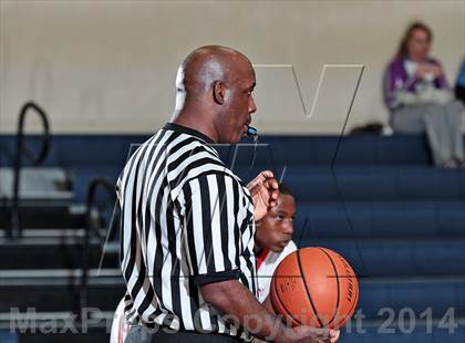 Thumbnail 3 in Grainger vs Carver (Seymour Christmas Classic) photogallery.