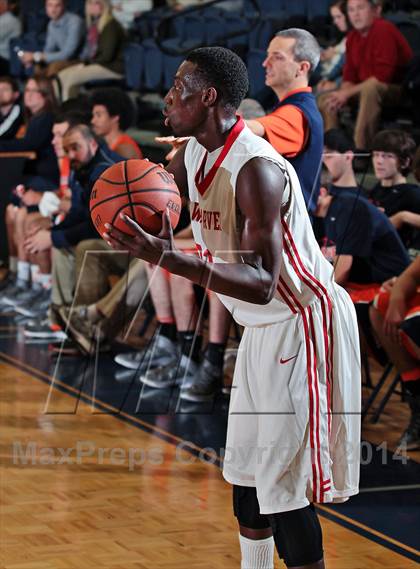 Thumbnail 2 in Grainger vs Carver (Seymour Christmas Classic) photogallery.