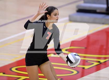 Thumbnail 1 in Helix vs. Vista (CIF SDS D3 Final) photogallery.