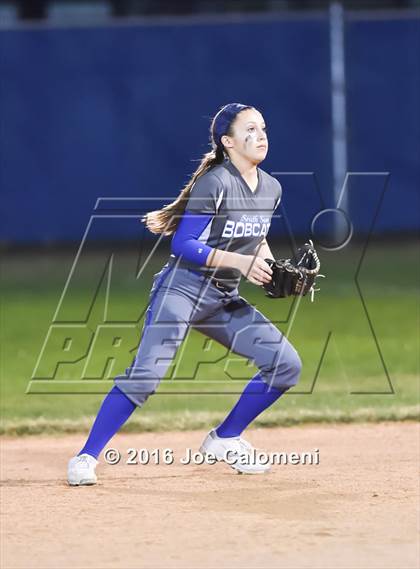 Thumbnail 2 in South San Antonio vs George West (South San Tournament) photogallery.