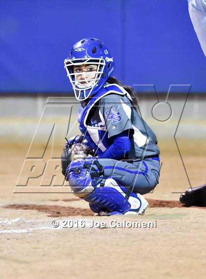 Thumbnail 2 in South San Antonio vs George West (South San Tournament) photogallery.