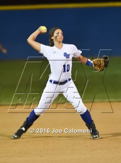 Thumbnail 2 in South San Antonio vs George West (South San Tournament) photogallery.