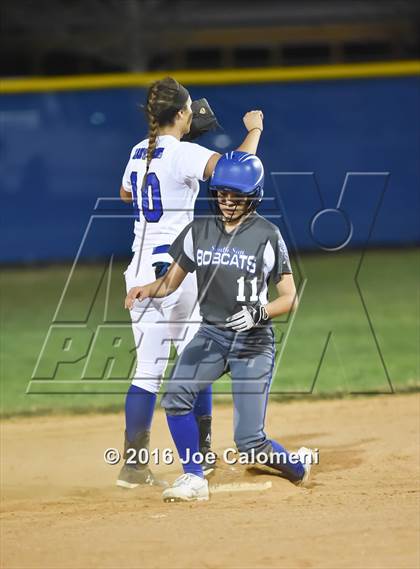 Thumbnail 1 in South San Antonio vs George West (South San Tournament) photogallery.