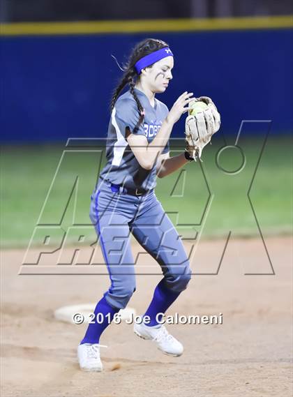 Thumbnail 1 in South San Antonio vs George West (South San Tournament) photogallery.
