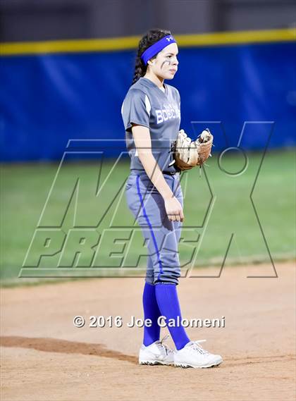Thumbnail 2 in South San Antonio vs George West (South San Tournament) photogallery.