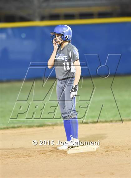 Thumbnail 3 in South San Antonio vs George West (South San Tournament) photogallery.