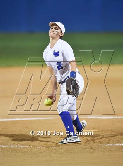 Thumbnail 3 in South San Antonio vs George West (South San Tournament) photogallery.
