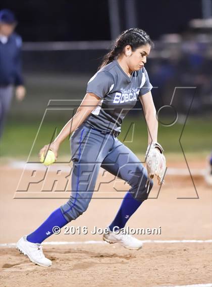 Thumbnail 2 in South San Antonio vs George West (South San Tournament) photogallery.