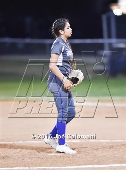 Thumbnail 3 in South San Antonio vs George West (South San Tournament) photogallery.