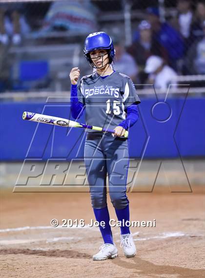 Thumbnail 1 in South San Antonio vs George West (South San Tournament) photogallery.