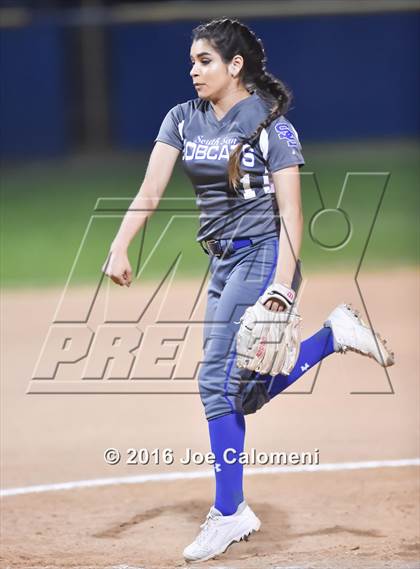 Thumbnail 2 in South San Antonio vs George West (South San Tournament) photogallery.
