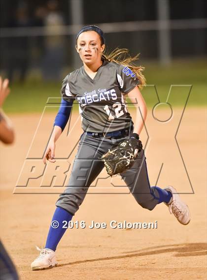 Thumbnail 1 in South San Antonio vs George West (South San Tournament) photogallery.