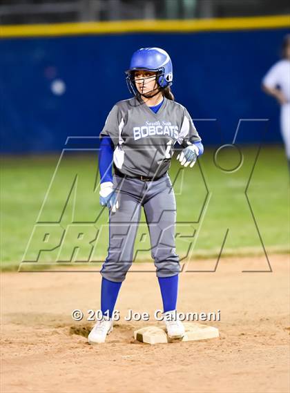 Thumbnail 2 in South San Antonio vs George West (South San Tournament) photogallery.