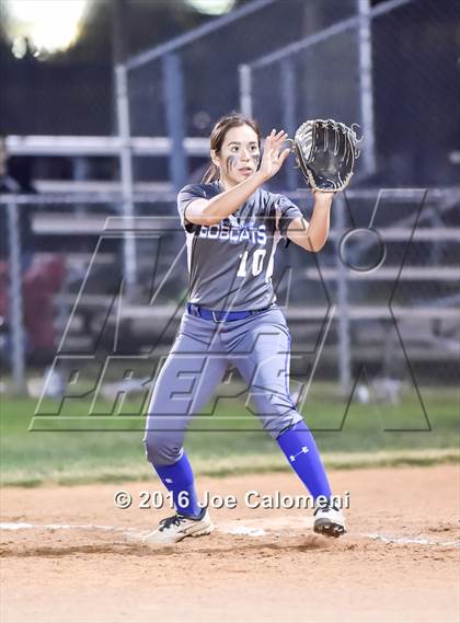 Thumbnail 1 in South San Antonio vs George West (South San Tournament) photogallery.