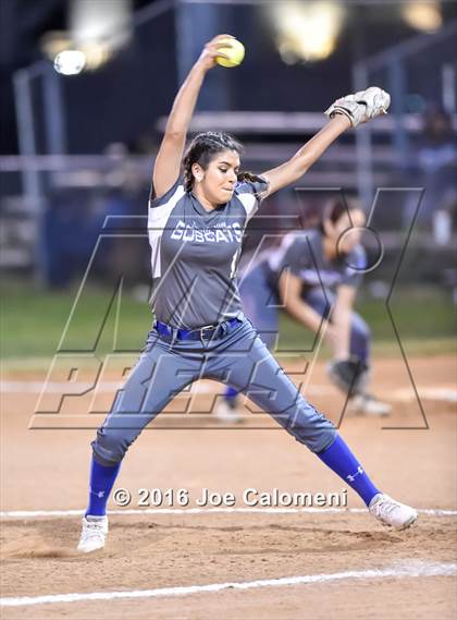 Thumbnail 3 in South San Antonio vs George West (South San Tournament) photogallery.