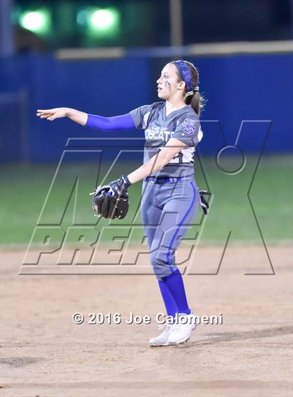 Thumbnail 3 in South San Antonio vs George West (South San Tournament) photogallery.