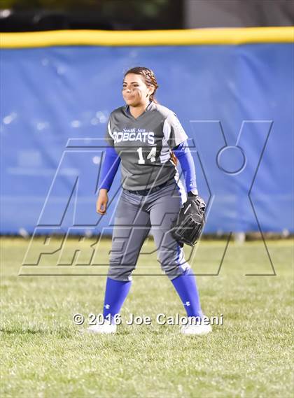 Thumbnail 2 in South San Antonio vs George West (South San Tournament) photogallery.