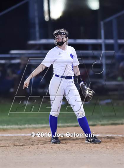 Thumbnail 3 in South San Antonio vs George West (South San Tournament) photogallery.