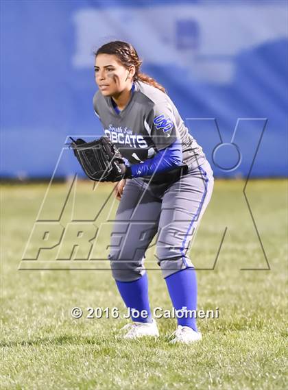 Thumbnail 3 in South San Antonio vs George West (South San Tournament) photogallery.