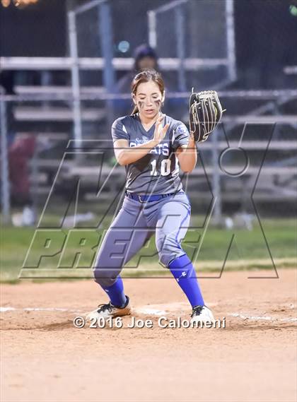 Thumbnail 1 in South San Antonio vs George West (South San Tournament) photogallery.