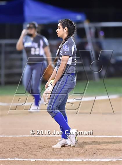 Thumbnail 1 in South San Antonio vs George West (South San Tournament) photogallery.