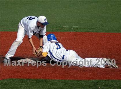 Thumbnail 2 in Cary-Grove v. Warren (Miners Spring Classic) photogallery.