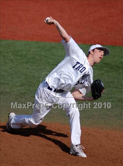 Thumbnail 3 in Cary-Grove v. Warren (Miners Spring Classic) photogallery.