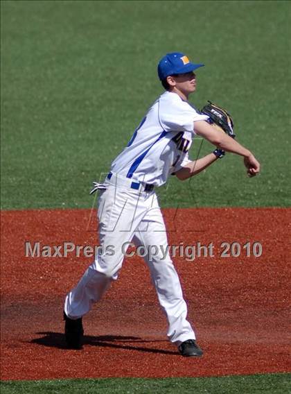 Thumbnail 3 in Cary-Grove v. Warren (Miners Spring Classic) photogallery.
