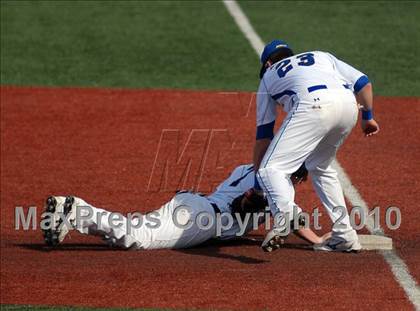 Thumbnail 3 in Cary-Grove v. Warren (Miners Spring Classic) photogallery.