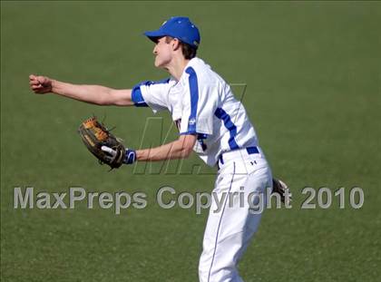 Thumbnail 2 in Cary-Grove v. Warren (Miners Spring Classic) photogallery.