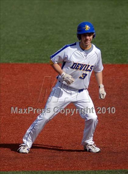 Thumbnail 1 in Cary-Grove v. Warren (Miners Spring Classic) photogallery.