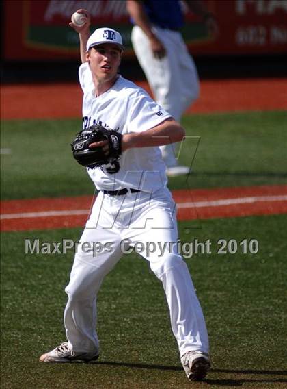 Thumbnail 1 in Cary-Grove v. Warren (Miners Spring Classic) photogallery.