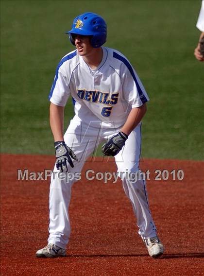 Thumbnail 2 in Cary-Grove v. Warren (Miners Spring Classic) photogallery.