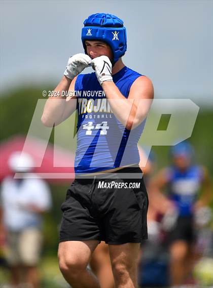 Thumbnail 3 in DeSoto vs. Anderson (Texas State 7 on 7 Tournament Final) photogallery.