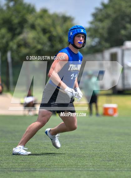 Thumbnail 2 in DeSoto vs. Anderson (Texas State 7 on 7 Tournament Final) photogallery.