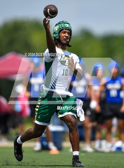 Thumbnail 2 in DeSoto vs. Anderson (Texas State 7 on 7 Tournament Final) photogallery.