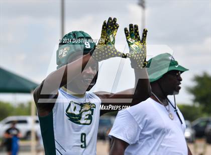 Thumbnail 3 in DeSoto vs. Anderson (Texas State 7 on 7 Tournament Final) photogallery.