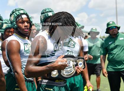 Thumbnail 3 in DeSoto vs. Anderson (Texas State 7 on 7 Tournament Final) photogallery.