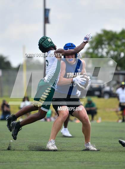 Thumbnail 2 in DeSoto vs. Anderson (Texas State 7 on 7 Tournament Final) photogallery.