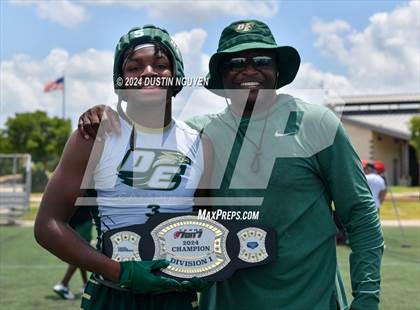 Thumbnail 2 in DeSoto vs. Anderson (Texas State 7 on 7 Tournament Final) photogallery.