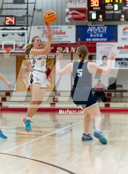 Thumbnail 3 in Harrisburg vs Southside (Billy Ply Classic) photogallery.