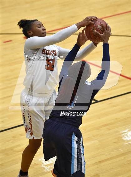 Thumbnail 3 in Madison vs Johnson [Claudia Taylor] photogallery.