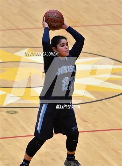 Thumbnail 3 in Madison vs Johnson [Claudia Taylor] photogallery.