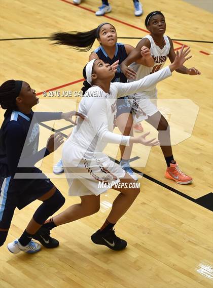 Thumbnail 3 in Madison vs Johnson [Claudia Taylor] photogallery.